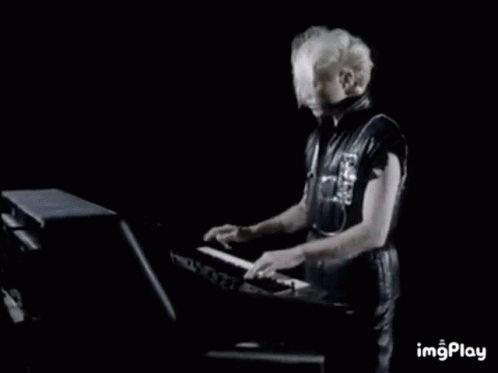 A Flock Of Seagulls Mike Score GIF - A Flock Of Seagulls Mike Score 1980s GIFs