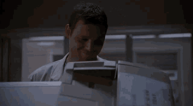 Greys Anatomy Alex Karev GIF - Greys Anatomy Alex Karev Printer GIFs
