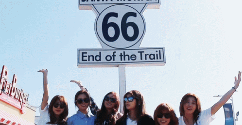 Santamonica Apink Apink GIF - Santamonica Apink Apink Route66end Of The Trail GIFs