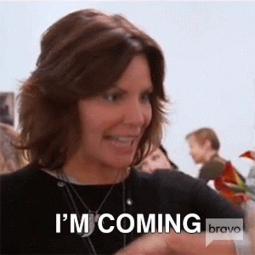 Im Coming Real Housewives Of New York GIF - Im Coming Real Housewives Of New York I Will Be There GIFs