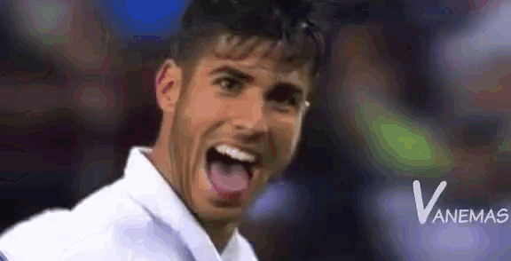 a close up of a man with his tongue hanging out and the word vanemas in the corner