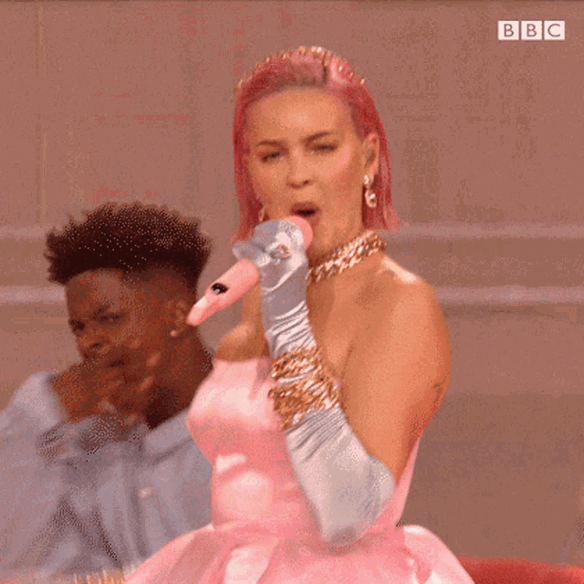 Dancing Anne Marie GIF - Dancing Anne Marie The Greatest Dancer GIFs