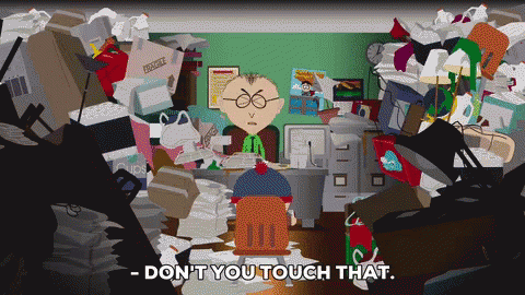 Don'T You Touch That. That'S Not Something To Throw Away. GIF - Hoarding Hoarder Dont Touch That GIFs