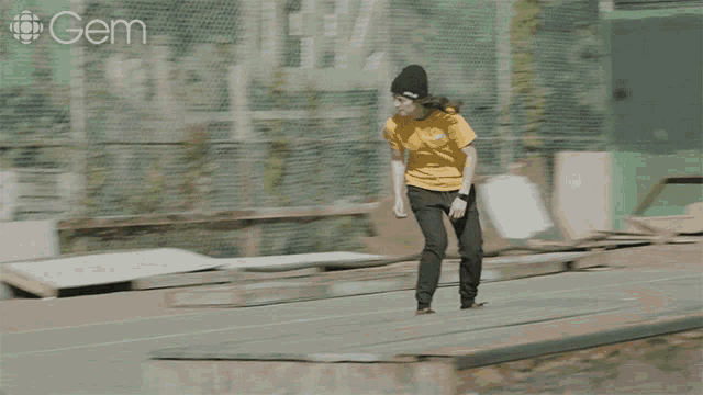 Skateboard Tricks Annie Guglia GIF - Skateboard Tricks Annie Guglia Keep Pushing GIFs