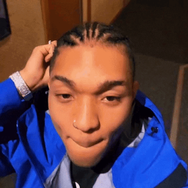 Cover The Head Swae Lee GIF - Cover The Head Swae Lee Putting On The Hoodie GIFs