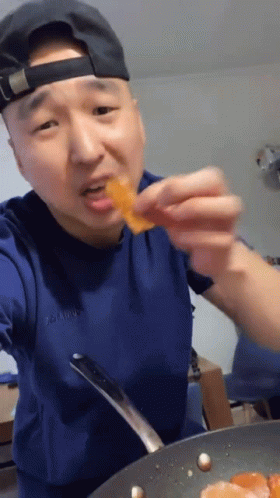 Eating Chef Chris Cho GIF - Eating Chef Chris Cho Take A Bite GIFs
