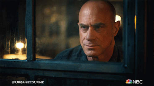 Looking Outside Detective Elliot Stabler GIF - Looking Outside Detective Elliot Stabler Law And Order Organized Crime GIFs