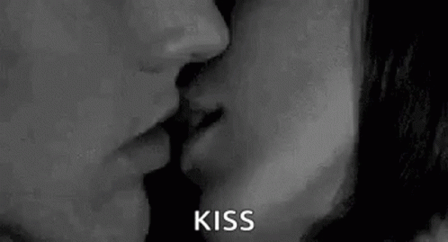 Kiss Couple GIF - Kiss Couple Hot GIFs
