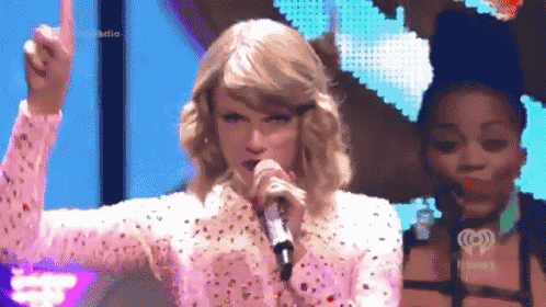 Tay GIF - Taylor Swift Live Singing GIFs
