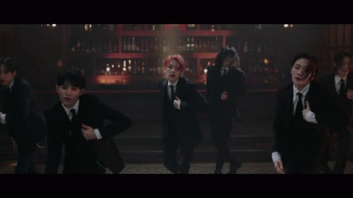 Onlyoneof Onlyoneof Rie GIF - Onlyoneof Onlyoneof Rie Onlyoneof Suit Dance GIFs