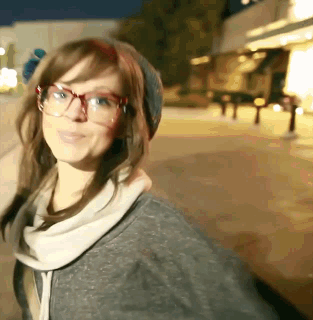 Lindsey Stirling Glasses GIF - Lindsey Stirling Glasses Cute GIFs