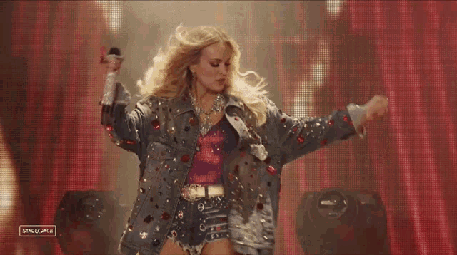 Dance Carrie Underwood GIF - Dance Carrie Underwood Stagecoach GIFs