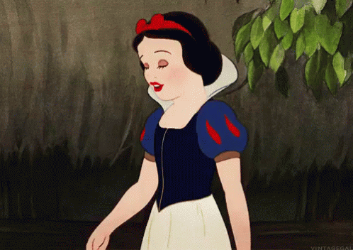 Muah GIF - Snow White Snow White And The Seven Dwarfs Kiss GIFs