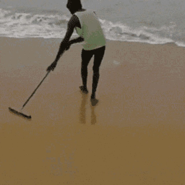 Sweeping The Ocean Overwhelmed GIF - Sweeping The Ocean Overwhelmed Exercise In Futility GIFs