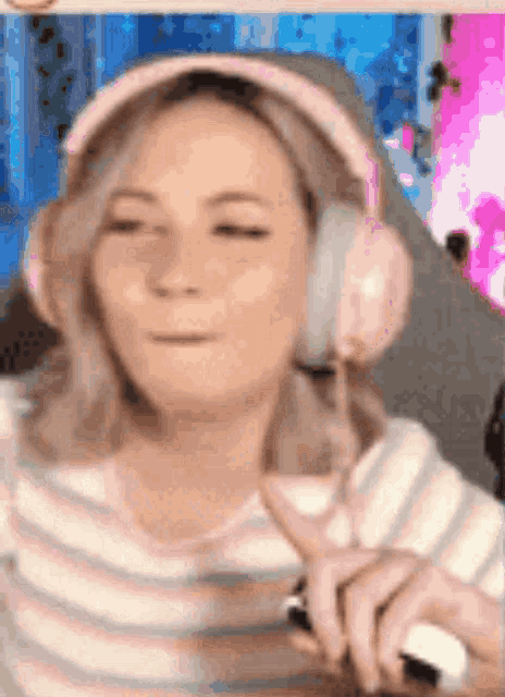Paperlouise Yeahnahdance GIF - Paperlouise Paper Louise GIFs