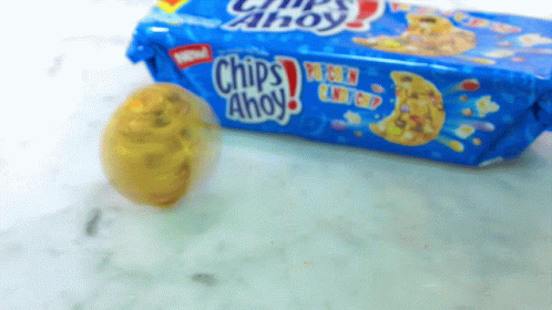 Chips Ahoy Cookies GIF - Chips Ahoy Cookies Spinning GIFs