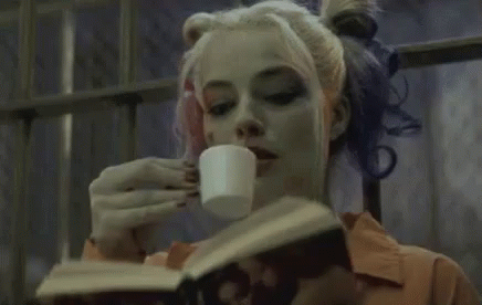 Harley Quinn Se Toma Un Café GIF - Cuentame Mas Libro Taza GIFs