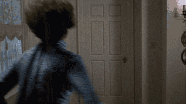 Im Here Chris Macneil GIF - Im Here Chris Macneil The Exorcist GIFs