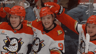 a hockey player wearing a number 9 jersey