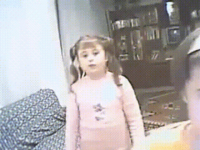 Ablasına Tokat Atan Kız Slap GIF - Ablasına Tokat Atan Kız Slap Slap Turkish GIFs