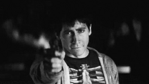 Donnie Darko GIF - Donnie Darko Jake Gyllenhaal Gun GIFs