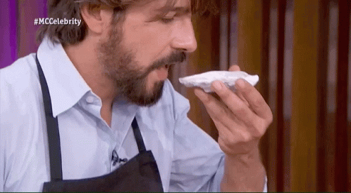 Drinking Eat GIF - Drinking Eat Master Chef Celebrity GIFs