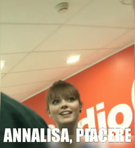 Annalisa Piacere GIF - Annalisa Piacere Salve GIFs