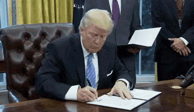 Donald Trump Writing GIF - Donald Trump Trump Writing GIFs