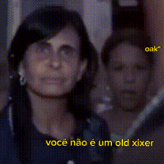 a blurry picture of a woman with the words " e mais umas variantes " in yellow letters