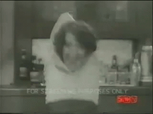 Woman Ripping Her Own Head Off GIF - Woman Ripping Her Own Head Off Pulling Head GIFs