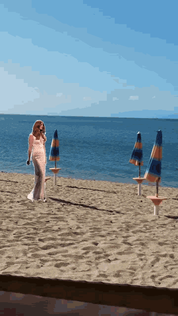 Lana Del Rey Beach Spinning GIF - Lana Del Rey Beach Spinning Rakeitoop GIFs