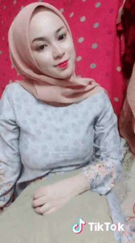 Hijab Beautiful GIF - Hijab Beautiful Cute Girl GIFs