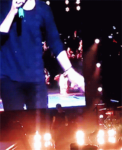 Harry Styles Hot GIF - Harry Styles Hot Singing GIFs