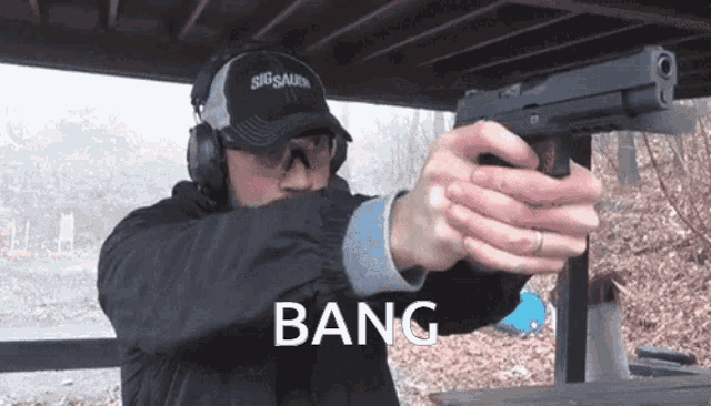 Gun Shoot GIF - Gun Shoot Bang GIFs