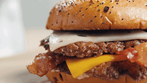 Culvers Pepper Grinder Pub Burger GIF - Culvers Pepper Grinder Pub Burger Burger GIFs