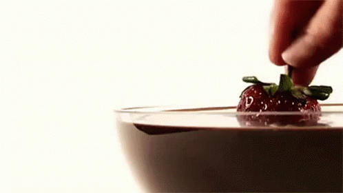 Chocolate Covered Strawberries GIF - Dip GIFs