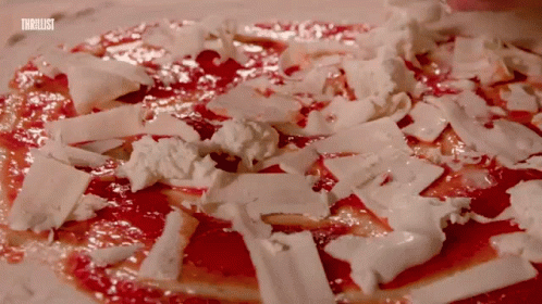 Pizza Making Cheese GIF - Pizza Making Cheese Spread All Over GIFs