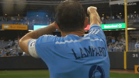 Lampard Thanking Fans GIF - Frank Lampard Sports Football GIFs