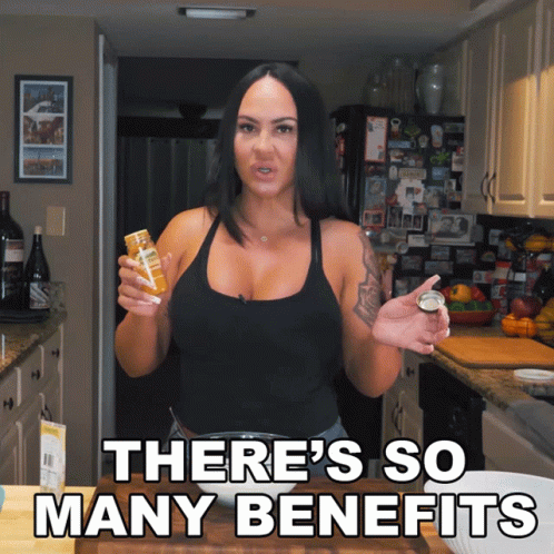 Theres So Many Benefits Mariah Milano GIF - Theres So Many Benefits Mariah Milano Dinner With Mariah GIFs
