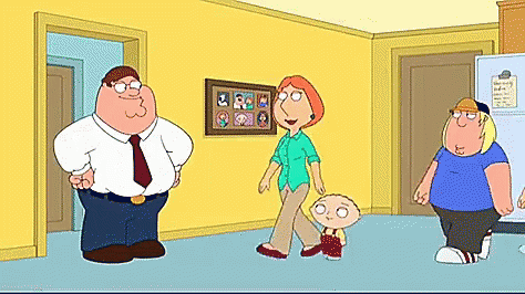 Family Guy Umarmung GIF - Family Guy Glückwunsch Umarmung GIFs
