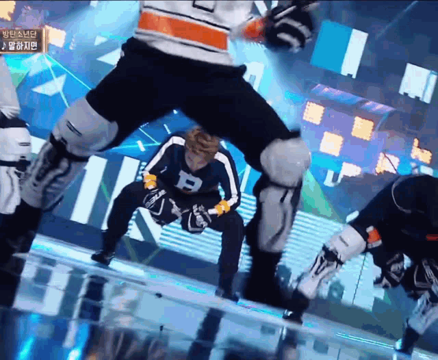 a hockey player with the letter p on his shirt