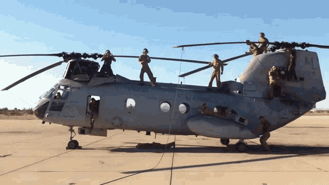 a helicopter with the letters m and l on the side