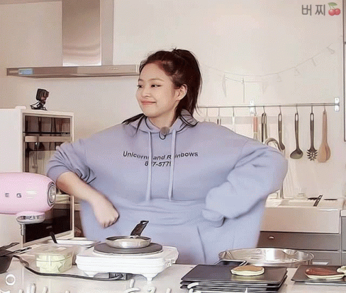 Jennie Cooking GIF - Jennie Cooking GIFs