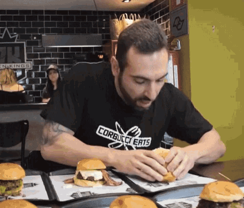 Hamburger Fome GIF - Hamburger Fome Desafio Aceito GIFs