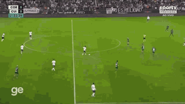 a soccer game is being played on sportv