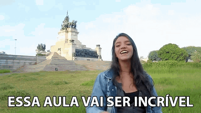 a woman stands in a field with the words essa aula vai ser incrivel written on the bottom