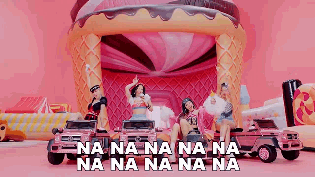 a pink background with the words na na na na na na na na na na on it