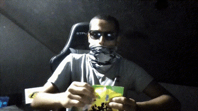 Sour Patch Kids Eating GIF - Sour Patch Kids Eating Watching And Eating GIFs