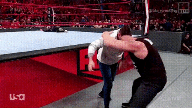 Brock Lesnar Wwe GIF - Brock Lesnar Wwe Carry GIFs