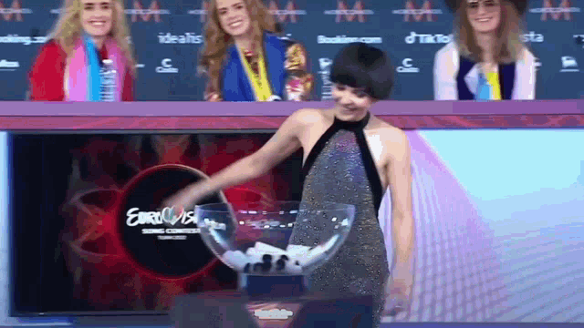 Monika Liu Eurovision2022 GIF